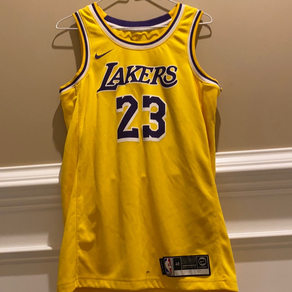 LEBRON JAMES 2018 LAKER JERSEY